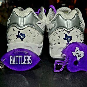 Size 10 baseball cleats